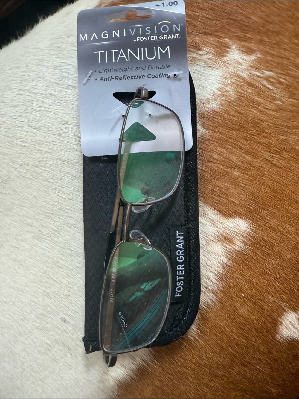 Magnivision Titanium Men's Reading Glasses - Silver Lightweight Metal frames NWT